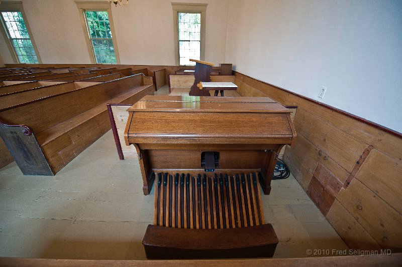 20100805_125207 Nikon D3.jpg - Organ, Union Church, Naples